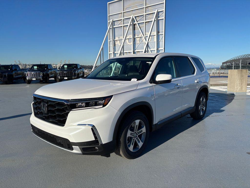 new 2025 Honda Pilot car, priced at $47,780
