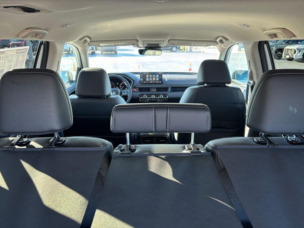 new 2025 Honda Pilot car, priced at $47,780