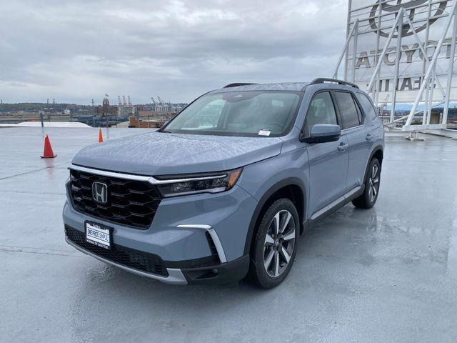 new 2025 Honda Pilot car, priced at $51,005