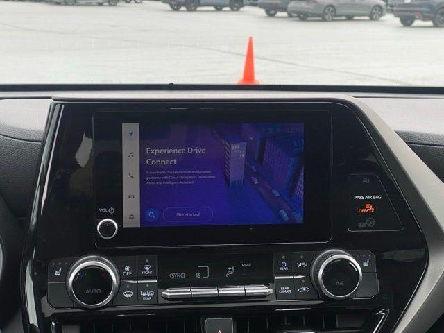 used 2023 Toyota Highlander car, priced at $32,988