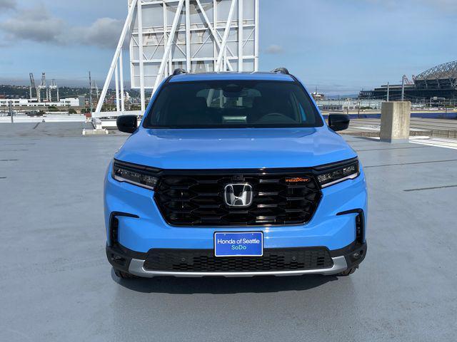 new 2025 Honda Pilot car, priced at $49,399