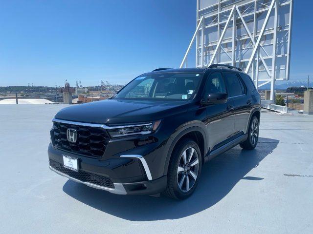 used 2023 Honda Pilot car, priced at $44,988