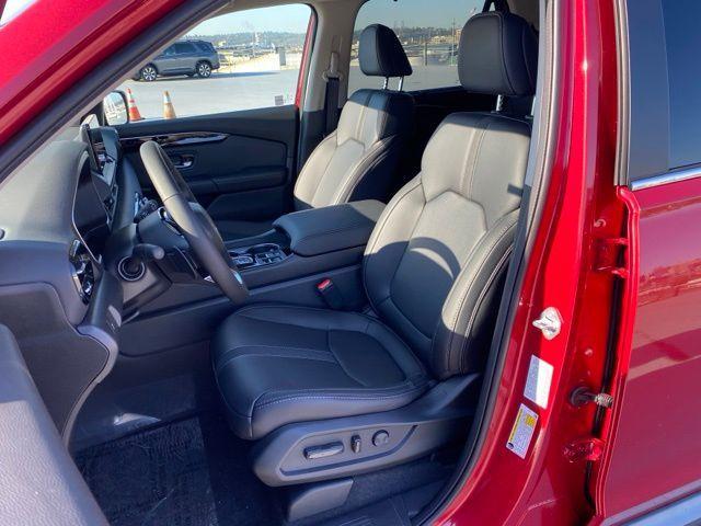 new 2025 Honda Pilot car, priced at $46,377
