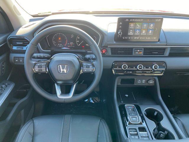 new 2025 Honda Pilot car, priced at $46,377