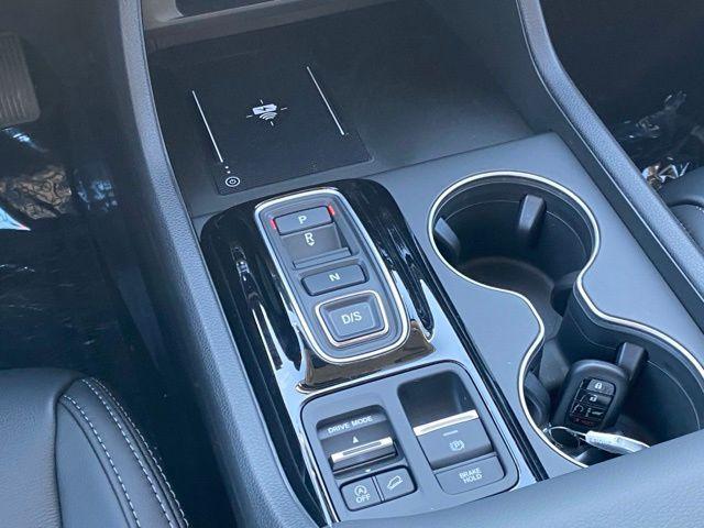 new 2025 Honda Pilot car, priced at $46,377