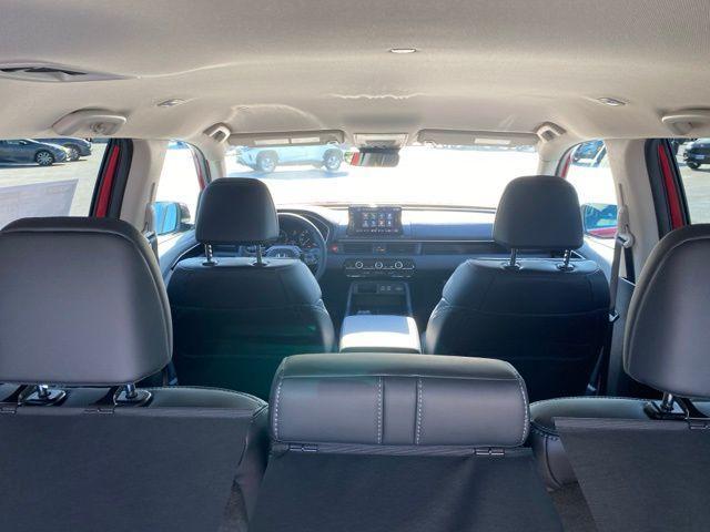 new 2025 Honda Pilot car, priced at $46,377