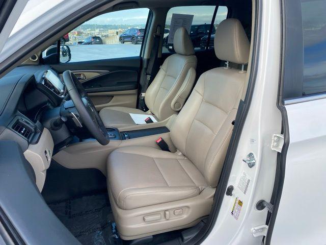 used 2023 Honda Ridgeline car, priced at $35,988
