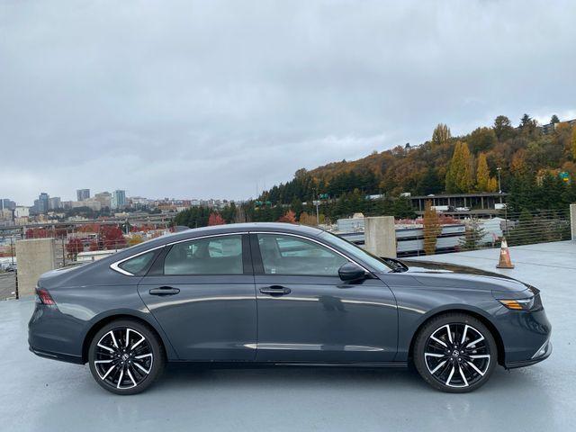 new 2025 Honda Accord Hybrid car, priced at $39,299