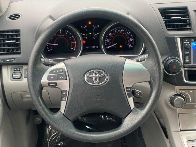 used 2013 Toyota Highlander car, priced at $18,988