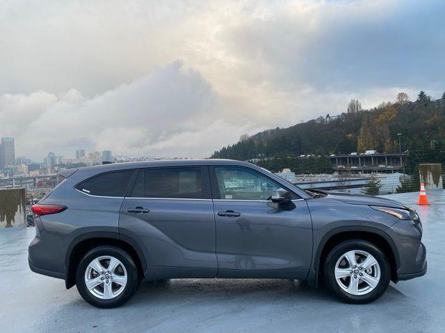 used 2023 Toyota Highlander car, priced at $35,593