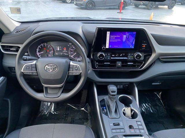 used 2023 Toyota Highlander car, priced at $35,593