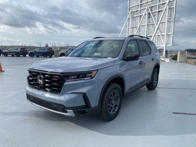 new 2025 Honda Pilot car, priced at $50,805