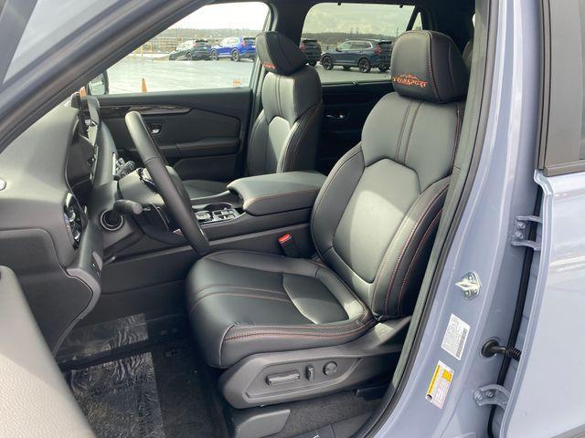 new 2025 Honda Pilot car, priced at $50,805