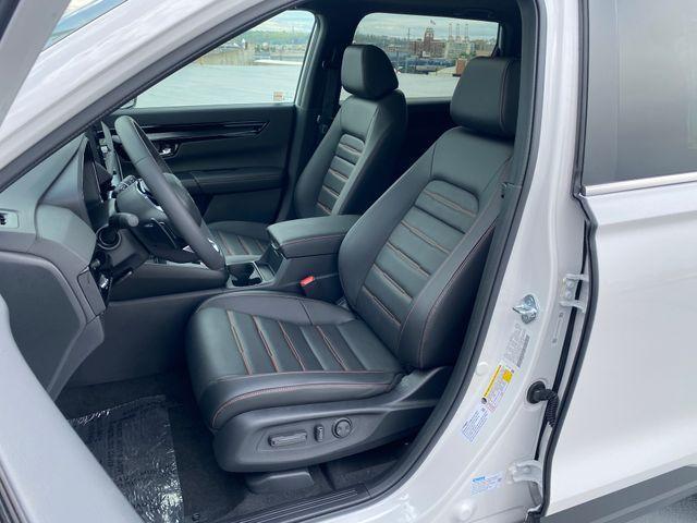 new 2025 Honda CR-V Hybrid car, priced at $41,899