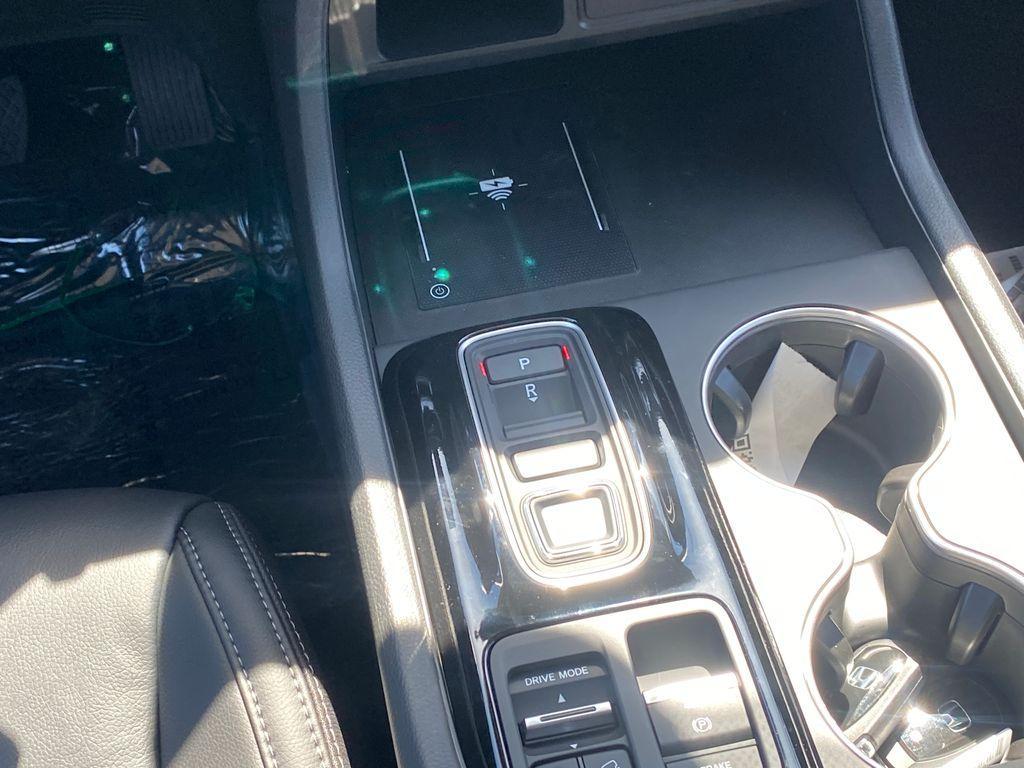 new 2025 Honda Pilot car, priced at $50,595