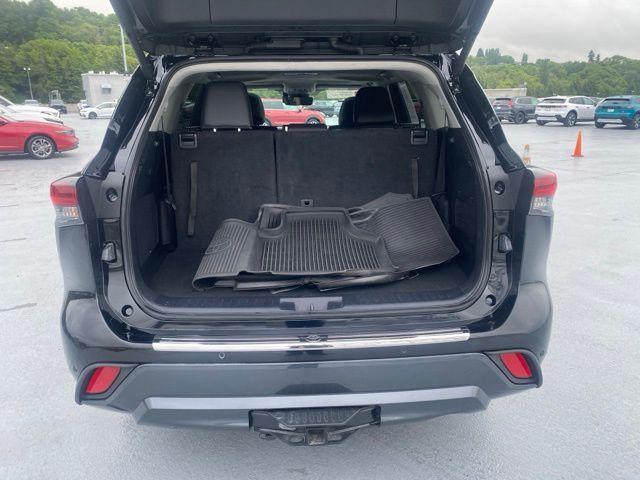 used 2024 Toyota Highlander Hybrid car, priced at $48,988