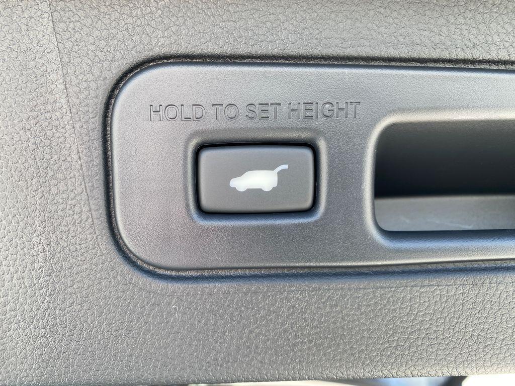 new 2025 Honda Pilot car, priced at $51,499