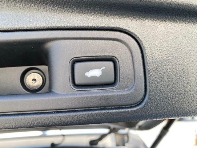 used 2022 Honda Pilot car, priced at $37,988