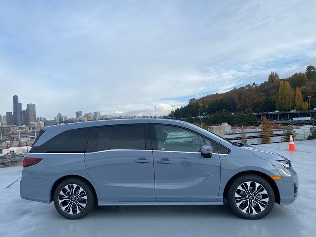 new 2025 Honda Odyssey car, priced at $51,499