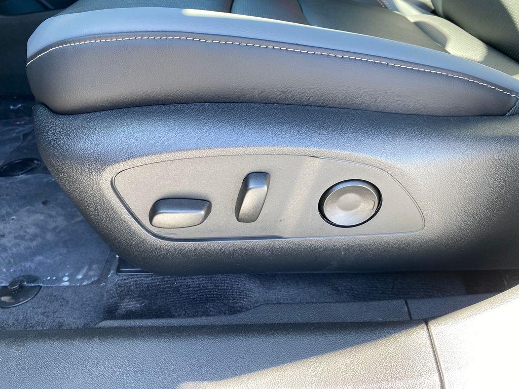 new 2025 Honda Prologue car, priced at $55,179