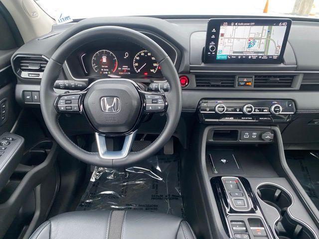 used 2025 Honda Pilot car, priced at $47,988