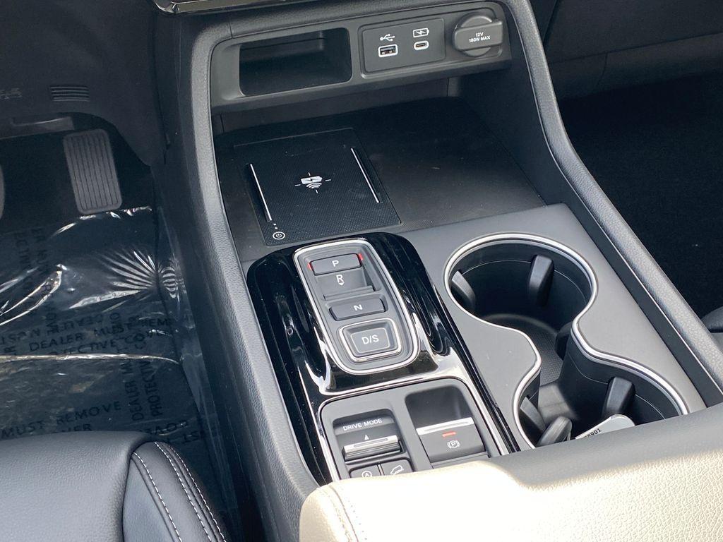 new 2025 Honda Pilot car, priced at $48,999