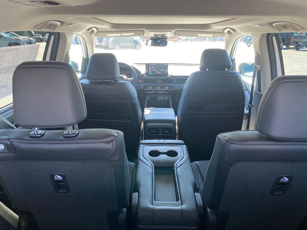 new 2025 Honda Pilot car, priced at $54,530