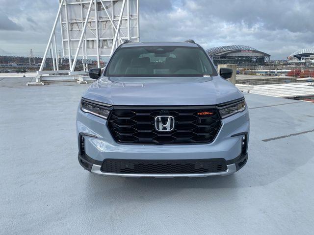 new 2025 Honda Pilot car, priced at $50,299