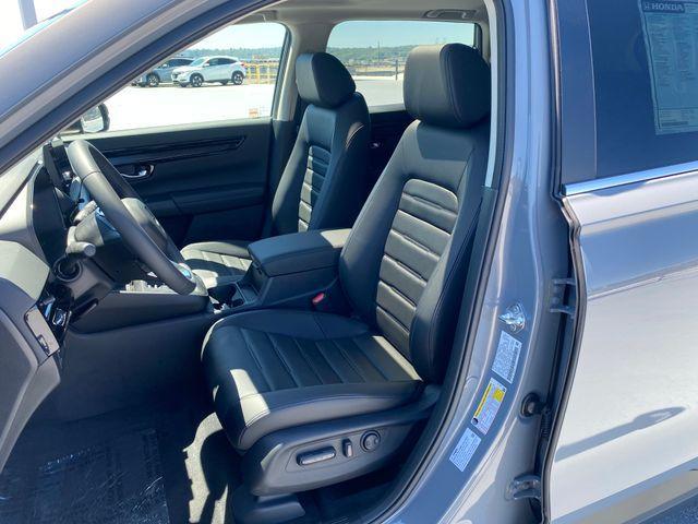 new 2025 Honda CR-V car, priced at $37,600