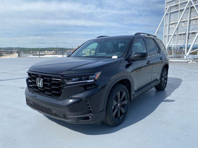 new 2025 Honda Pilot car, priced at $55,530