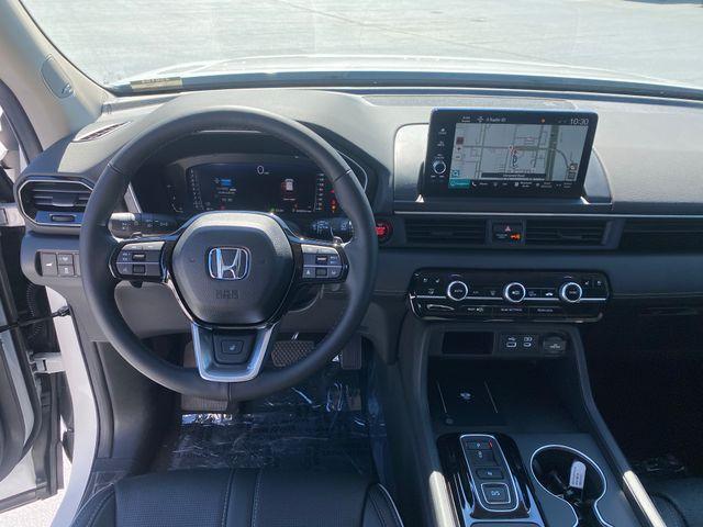 new 2025 Honda Pilot car, priced at $53,799