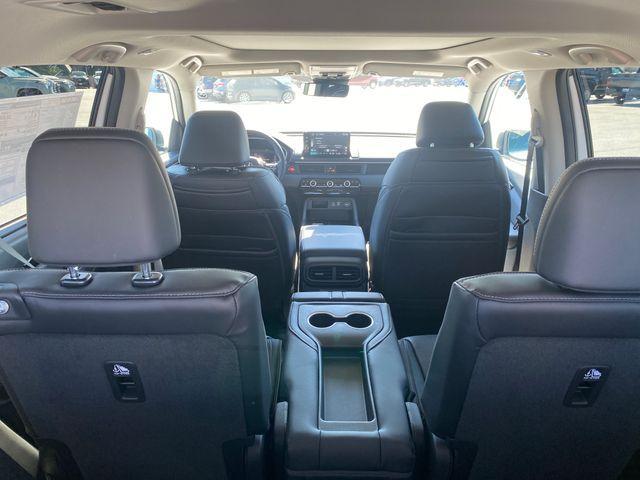 new 2025 Honda Pilot car, priced at $53,799