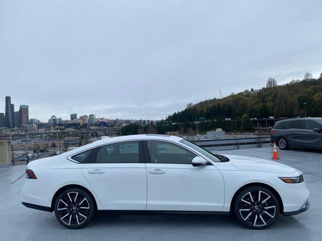 new 2024 Honda Accord Hybrid car, priced at $39,399