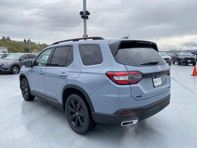 new 2025 Honda Pilot car, priced at $54,999
