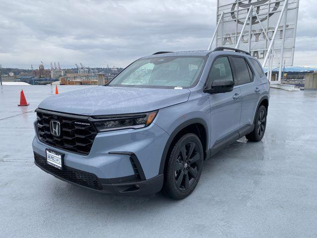new 2025 Honda Pilot car, priced at $54,999