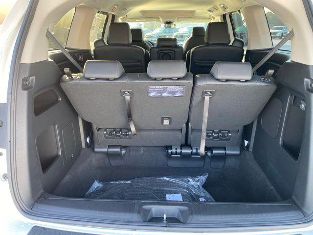 new 2026 Honda Odyssey car, priced at $42,877