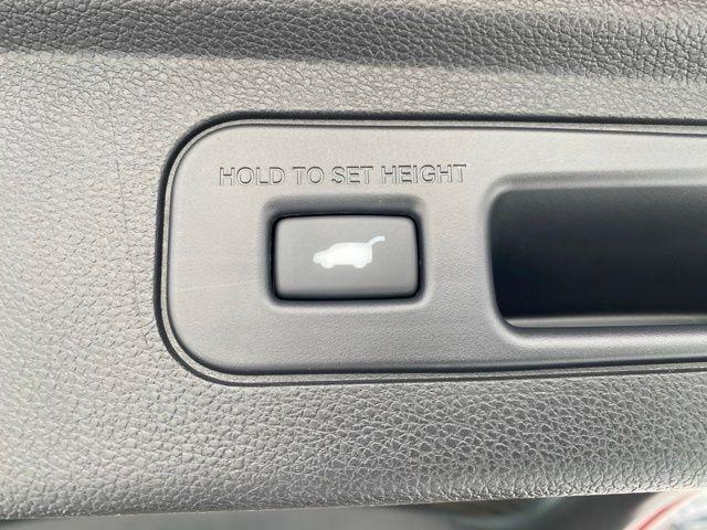 used 2025 Honda Odyssey car, priced at $42,988