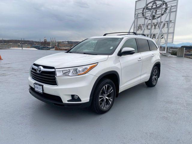used 2016 Toyota Highlander car, priced at $22,988