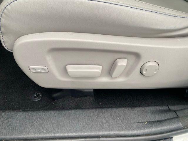 used 2016 Toyota Highlander car, priced at $22,988