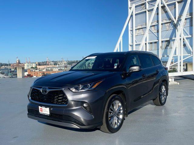 used 2024 Toyota Highlander car, priced at $52,988