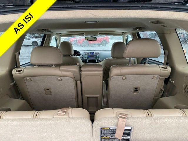 used 2013 Toyota Highlander car, priced at $15,738