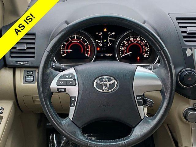 used 2013 Toyota Highlander car, priced at $15,738