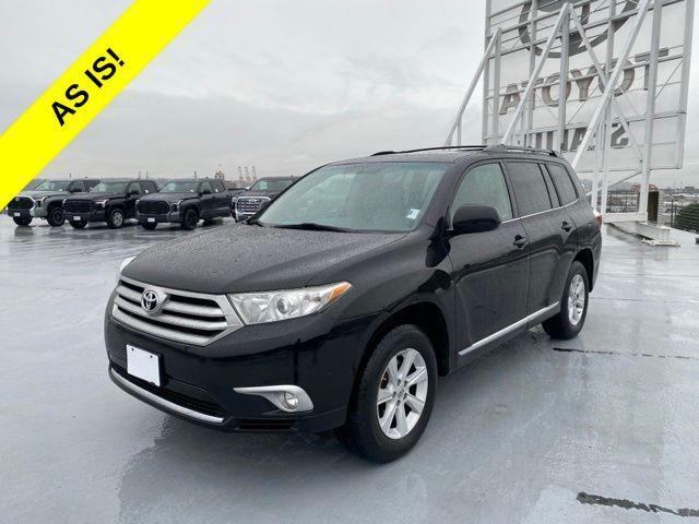 used 2013 Toyota Highlander car, priced at $15,738