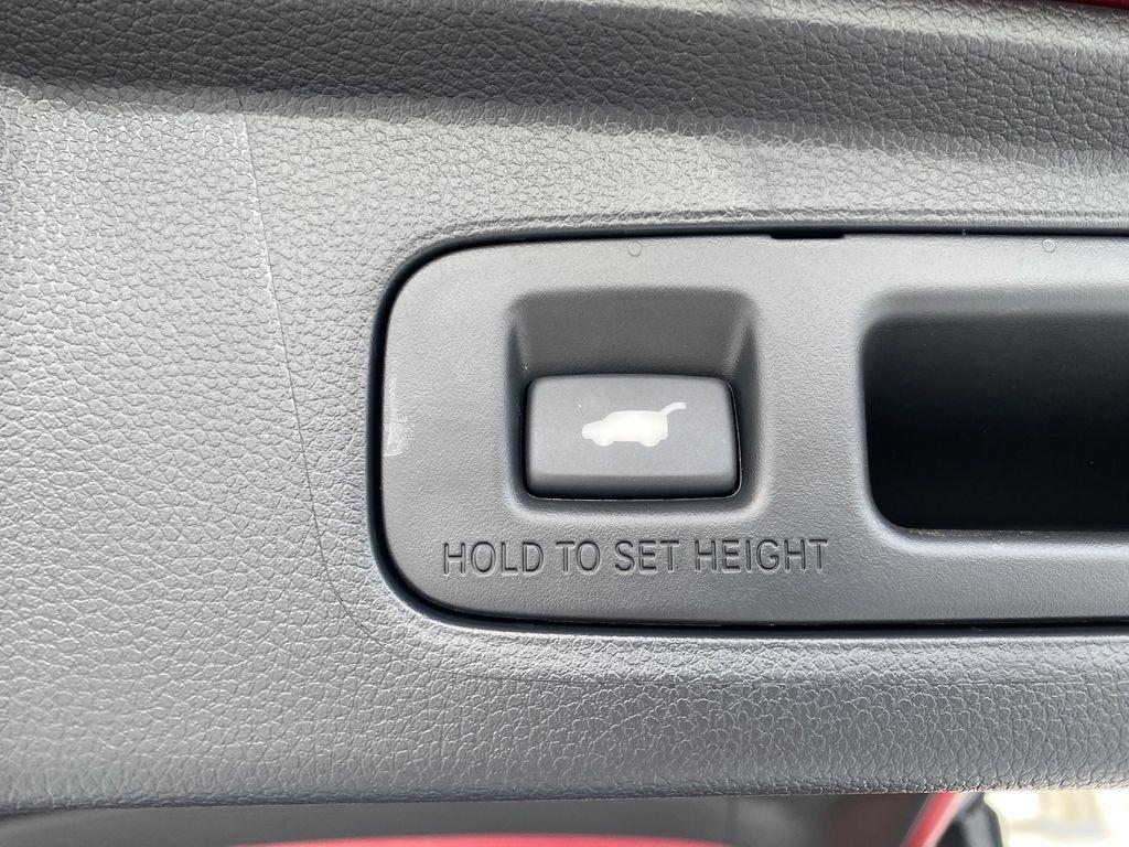 new 2026 Honda CR-V Hybrid car, priced at $39,705