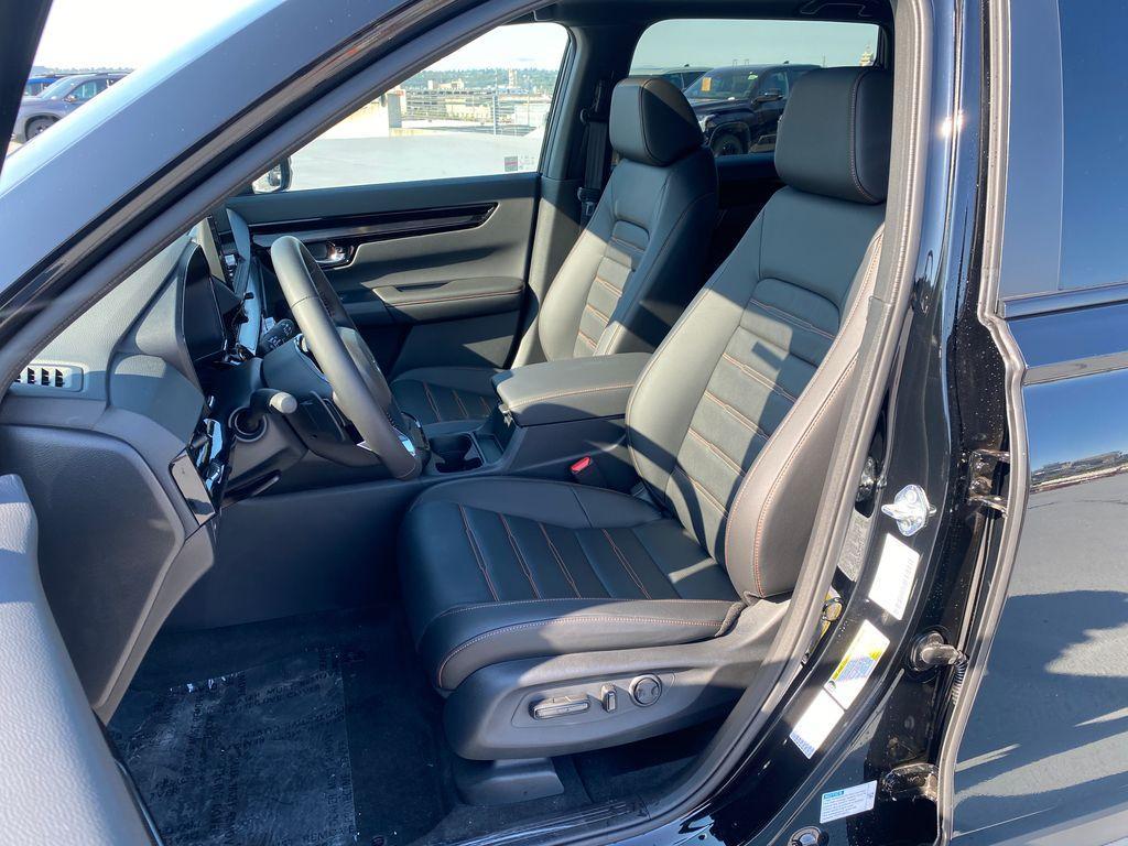 new 2026 Honda CR-V Hybrid car, priced at $42,699