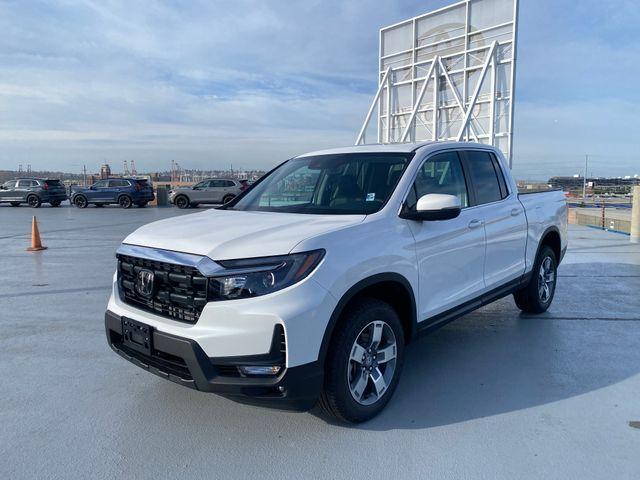 new 2025 Honda Ridgeline car, priced at $43,699