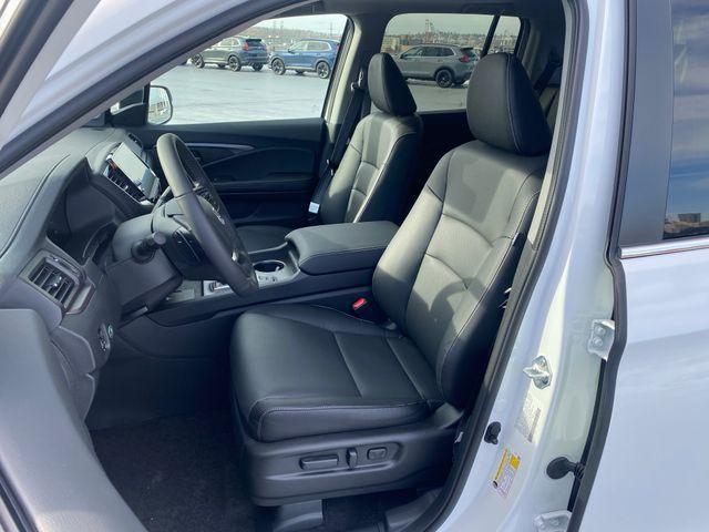 new 2025 Honda Ridgeline car, priced at $43,377