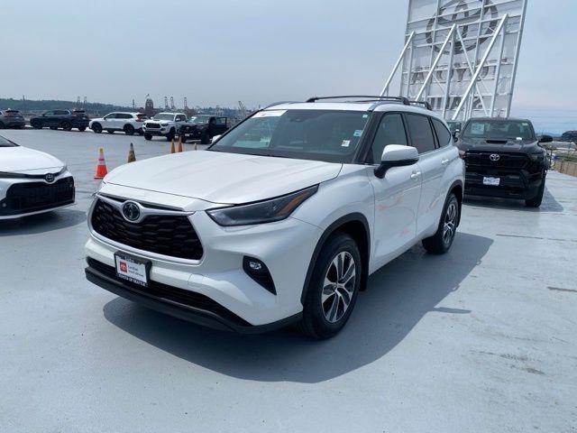 used 2021 Toyota Highlander car, priced at $37,988