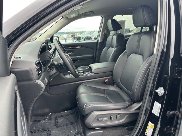 used 2023 Honda Pilot car, priced at $38,988