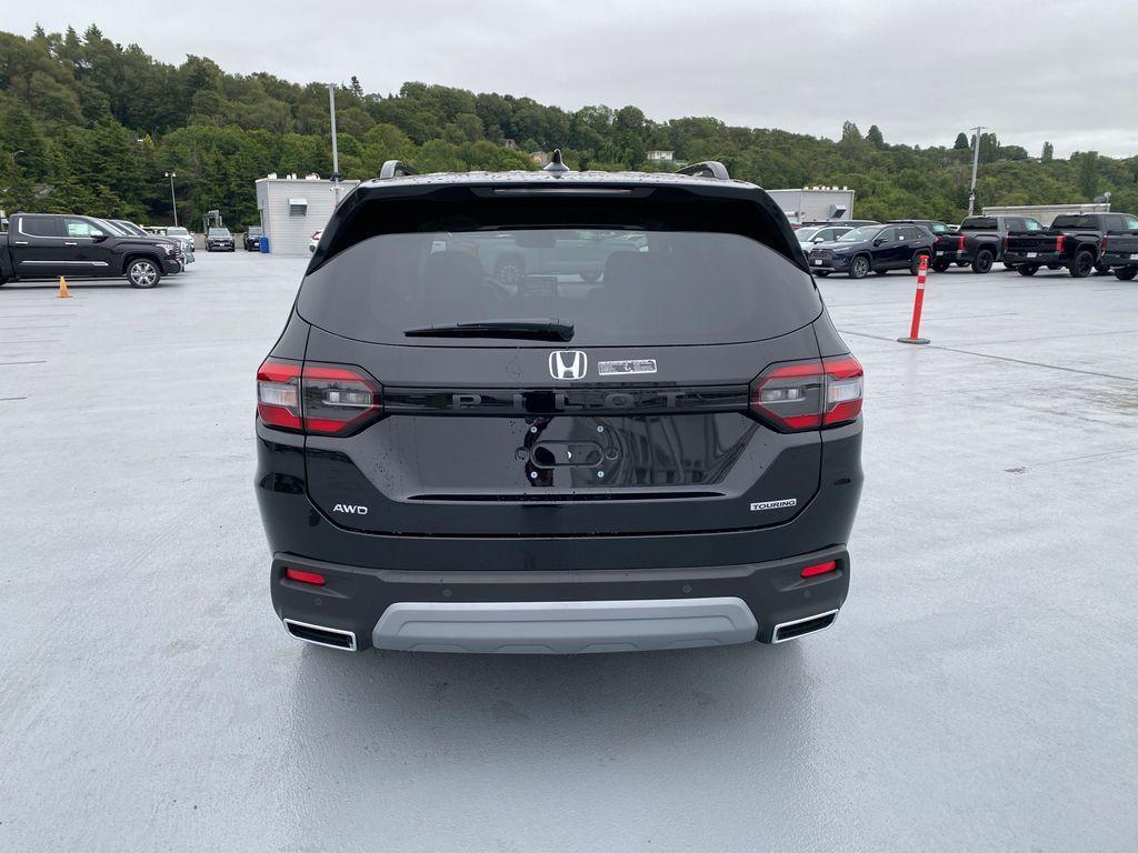 new 2025 Honda Pilot car, priced at $48,999